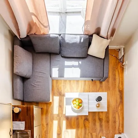 Cozy - New Kitchen - Center By The Royal Palace Apartment